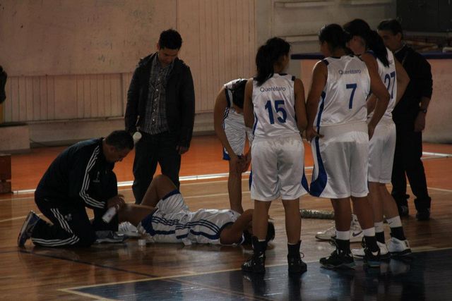 ASistiendo
